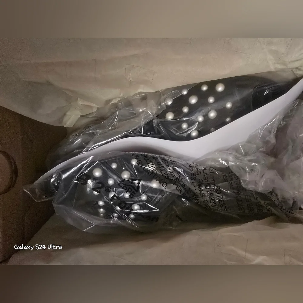 Dolce Vita Meeza Pearl Elegant Blk W/ White Faux Pearl Detail Women's Heels NIB - Picture 15 of 16